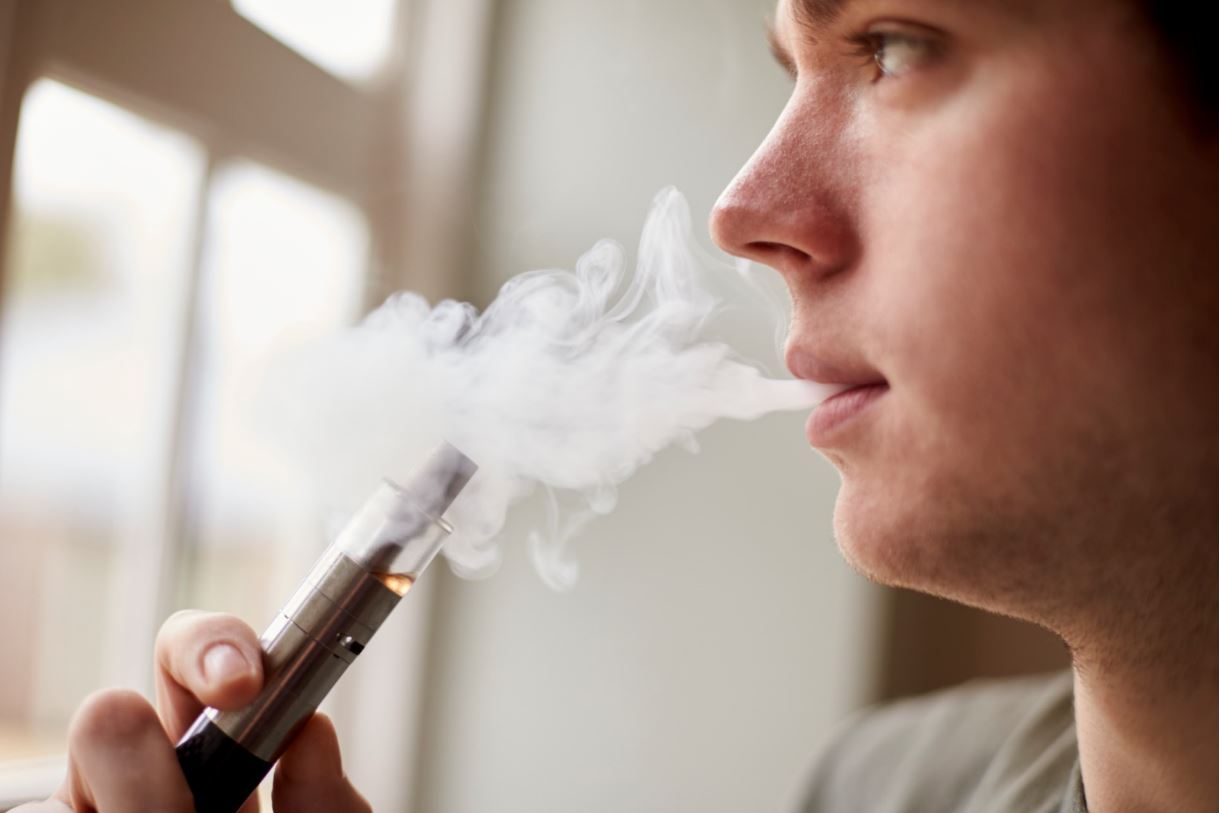 Saint Luke s News Doctors strongly discourage vaping as multiple